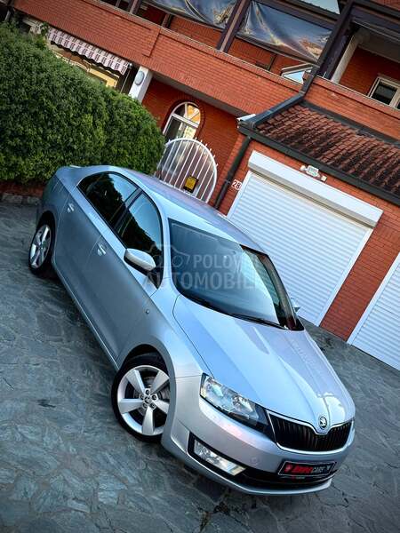Škoda Rapid DSG CH