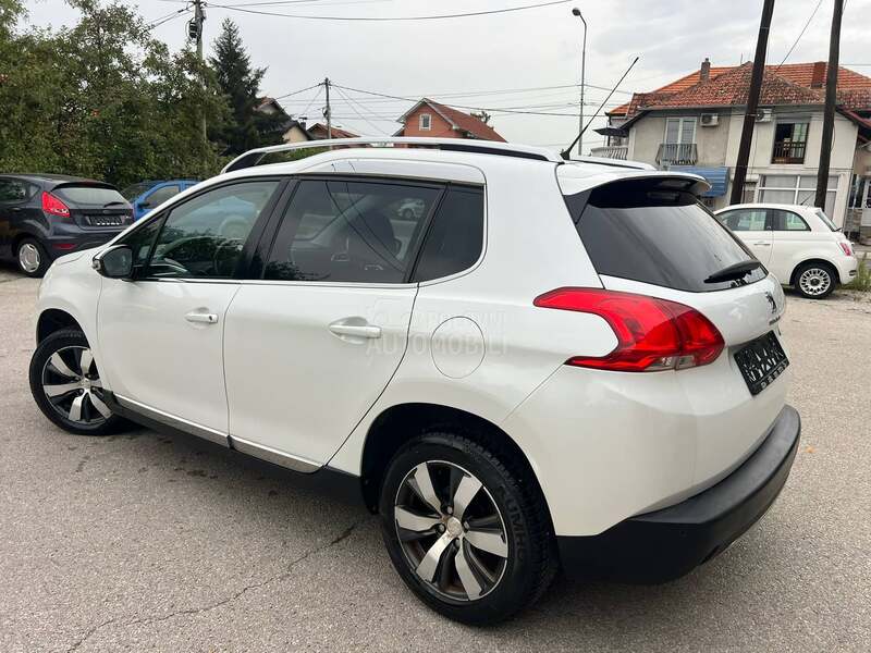 Peugeot 2008 2015 ALLURE