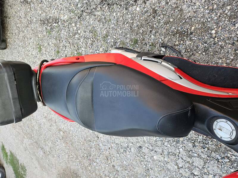 Gilera Nexus 500