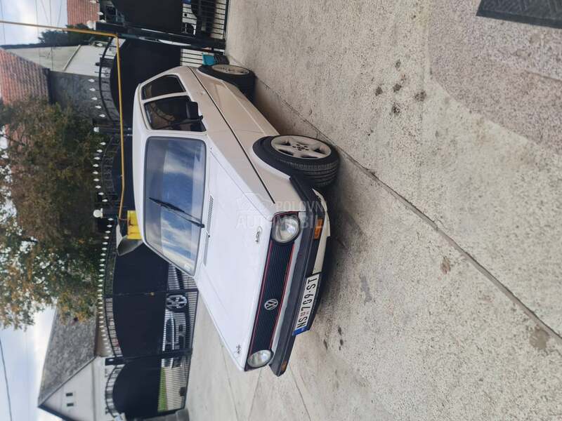 Volkswagen Golf 1 VR6 2.89