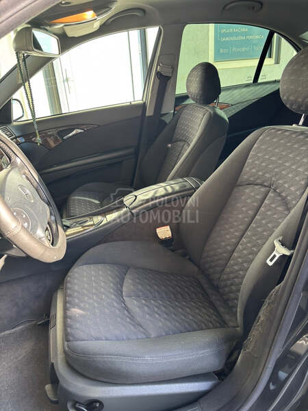 Mercedes Benz E 220 