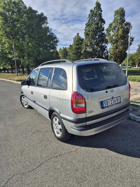 Opel Zafira 2.0 DTI 16V