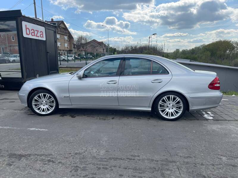 Mercedes Benz E 220 avantgarde