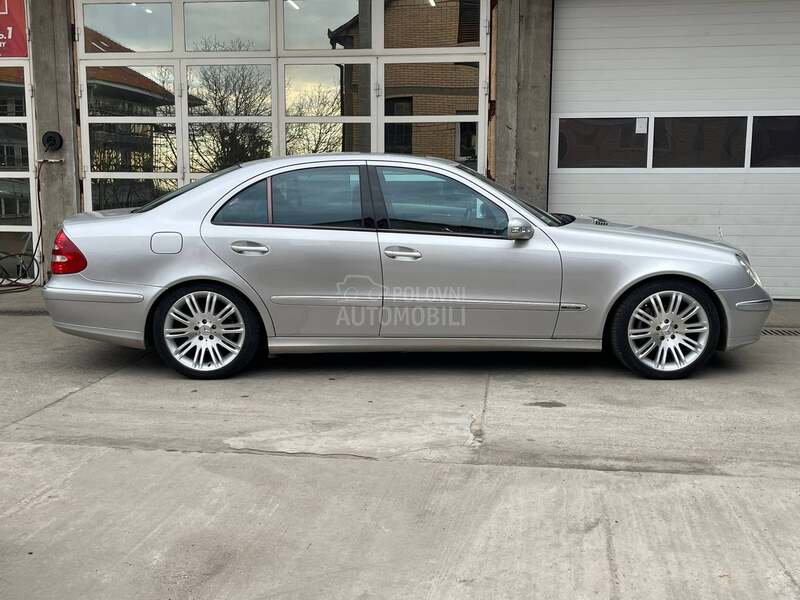 Mercedes Benz E 220 avantgarde