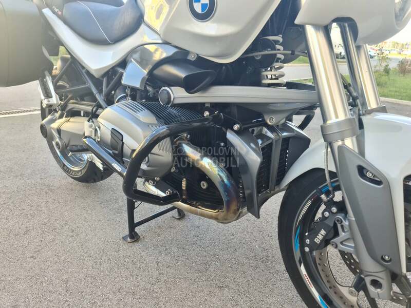 BMW R1200R
