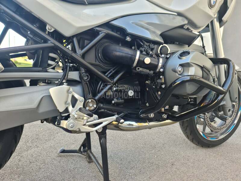 BMW R1200R
