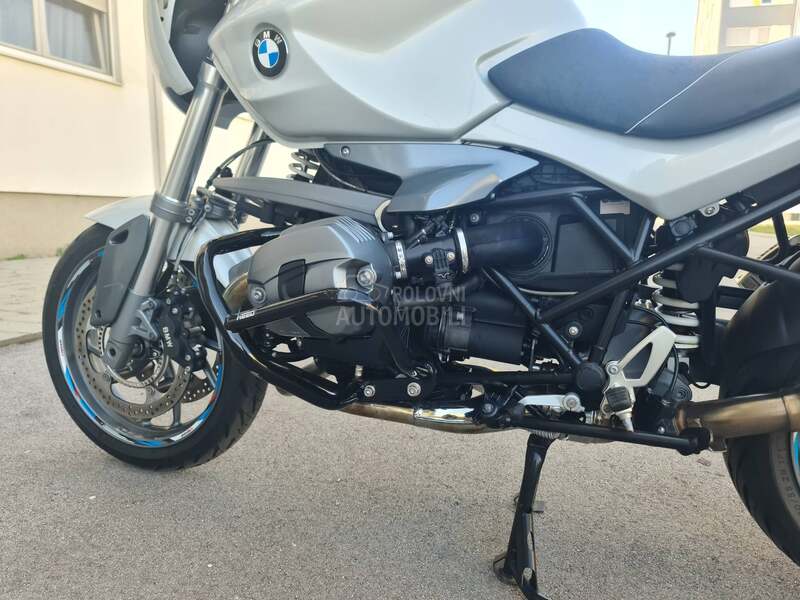 BMW R1200R