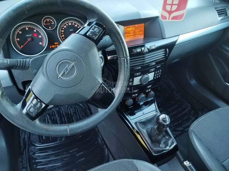 Opel Astra H 