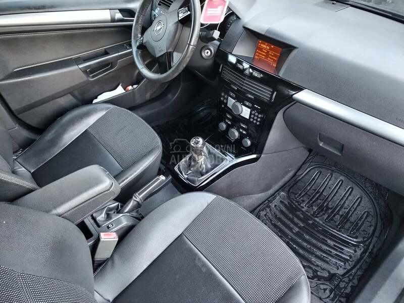 Opel Astra H 