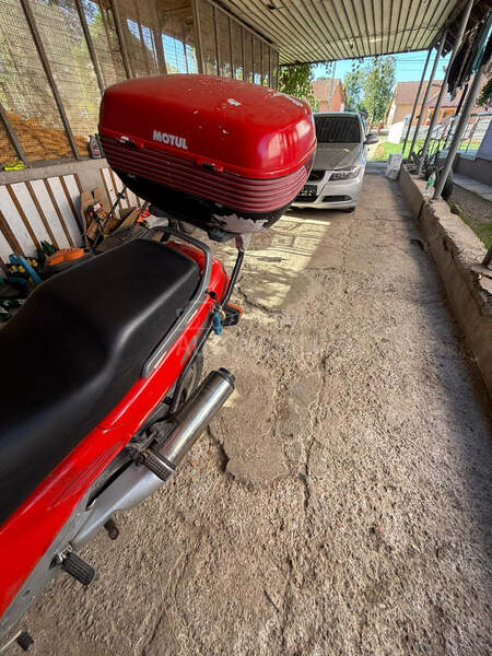 Honda cbr 1000f