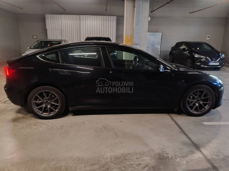 Tesla Model 3 Long range