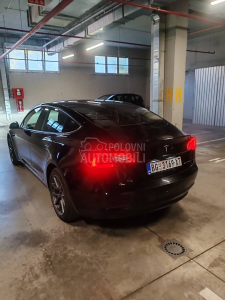 Tesla Model 3 Long range
