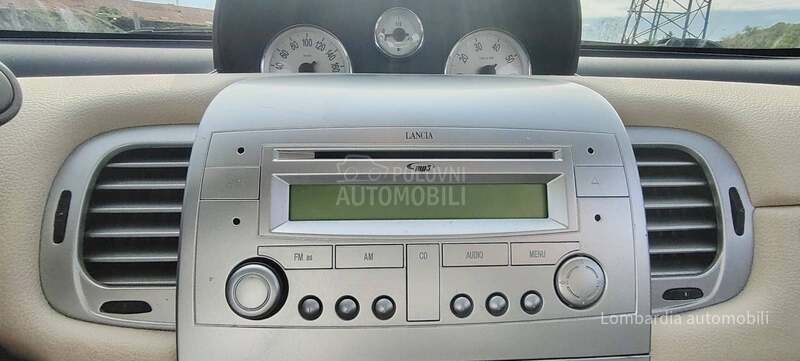 Lancia Ypsilon 1. 2