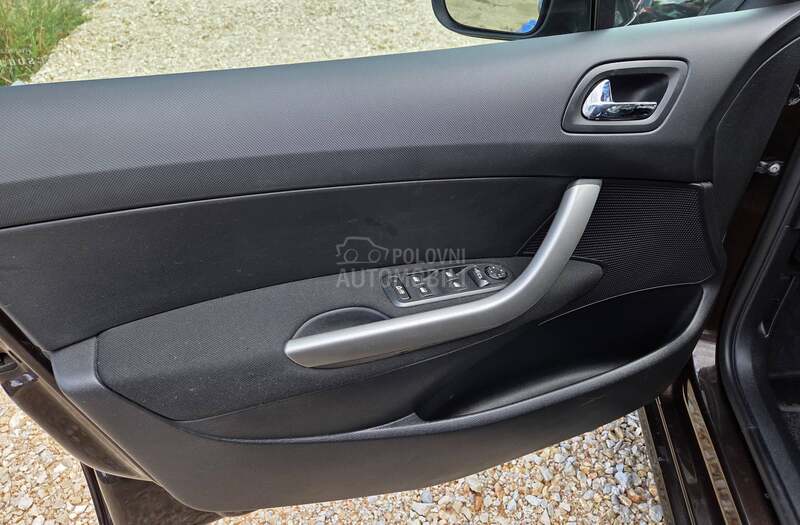 Peugeot 308 1.6eHDi GLANC NOV