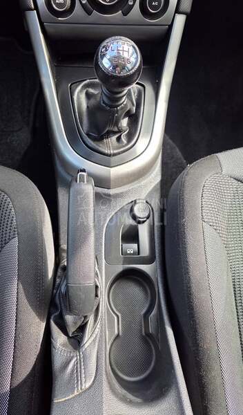 Peugeot 308 1.6eHDi GLANC NOV