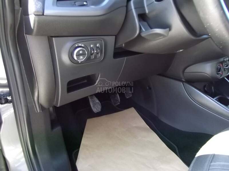 Opel Corsa E 1.4  BE.NZ  NOV