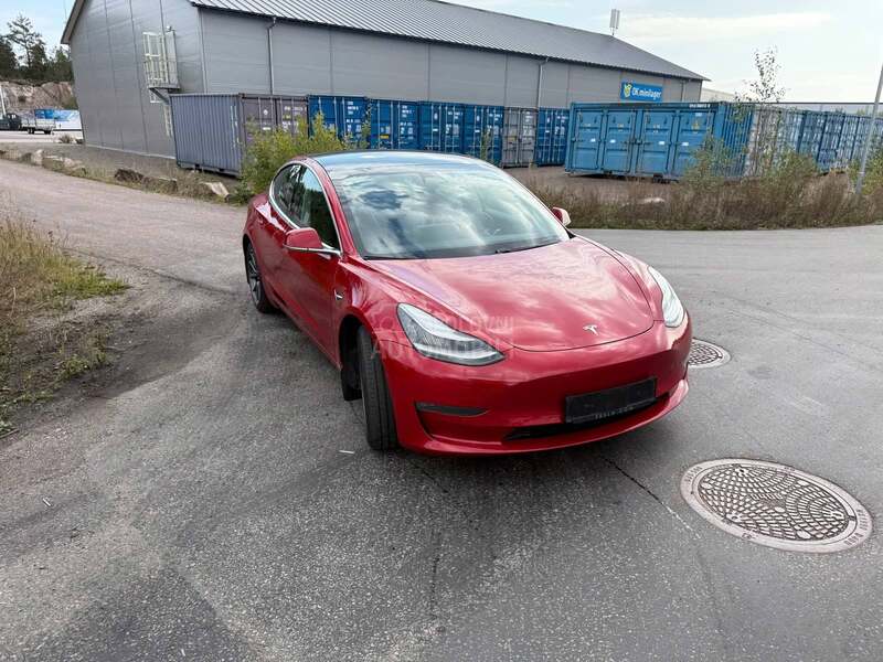 Tesla Model 3 Long range premium
