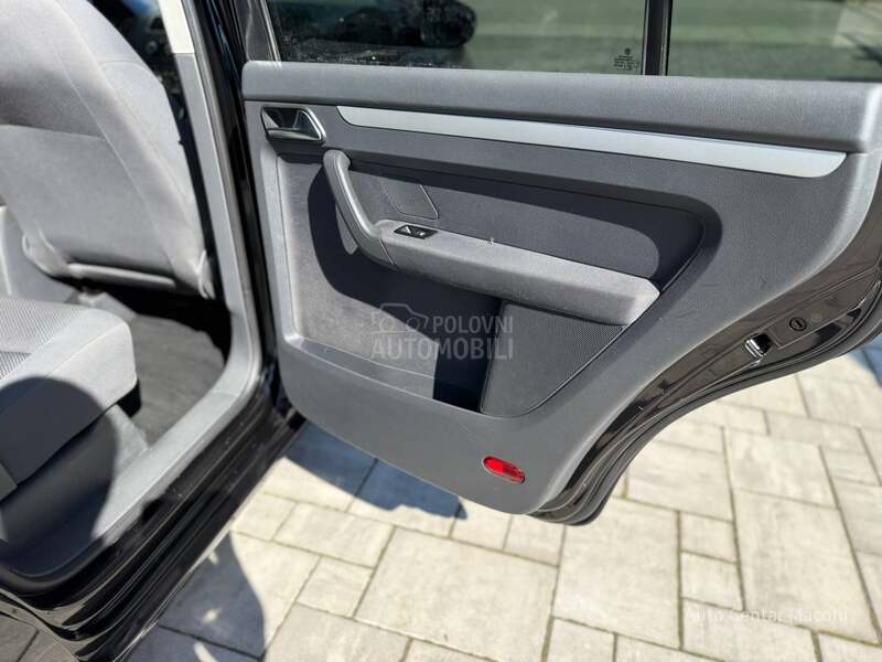 Volkswagen Touran 1.6 tdi