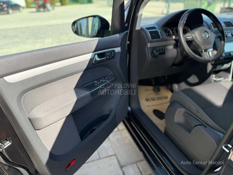 Volkswagen Touran 1.6 tdi