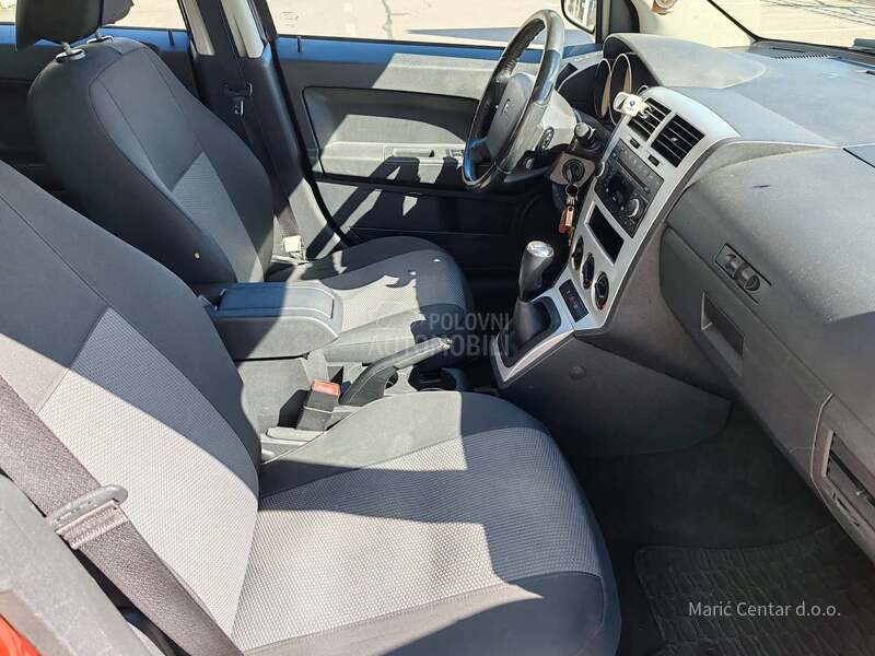 Dodge Caliber 1.8 SXT