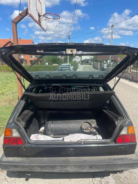 Volkswagen Golf 2 1.8