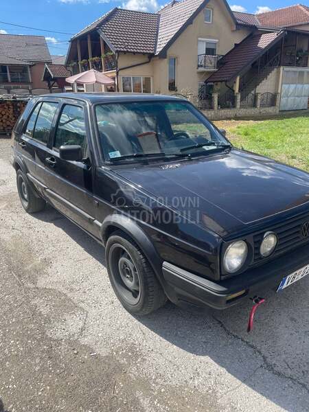 Volkswagen Golf 2 1.8