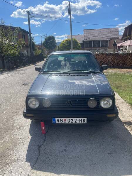Volkswagen Golf 2 1.8