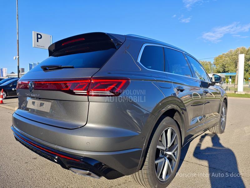 Volkswagen Touareg 3.0 TDI R-LINE 4WD