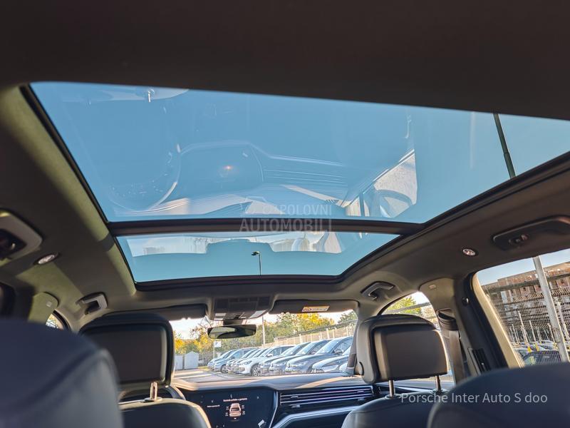 Volkswagen Touareg 3.0 TDI R-LINE 4WD