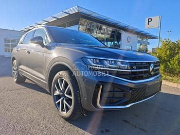 Volkswagen Touareg 3.0 TDI R-LINE 4WD