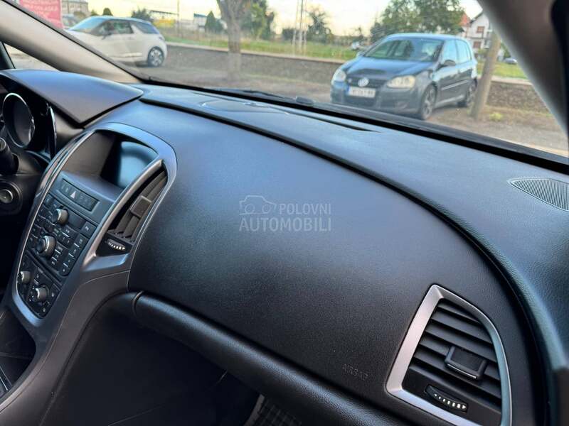 Opel Astra J 1.6 CDTi