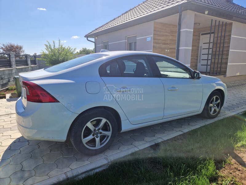 Volvo S60 D3 2.0 150