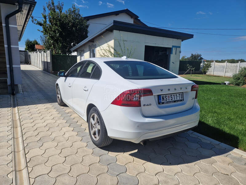 Volvo S60 D3 2.0 150