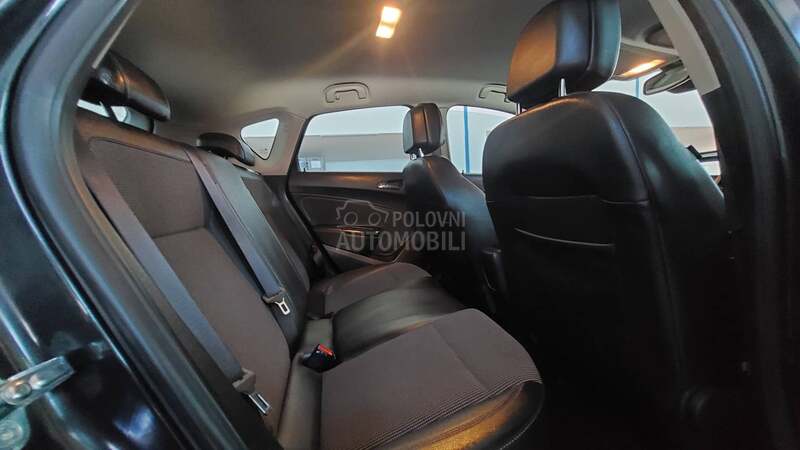Opel Astra J 1.7 cdti COSMO