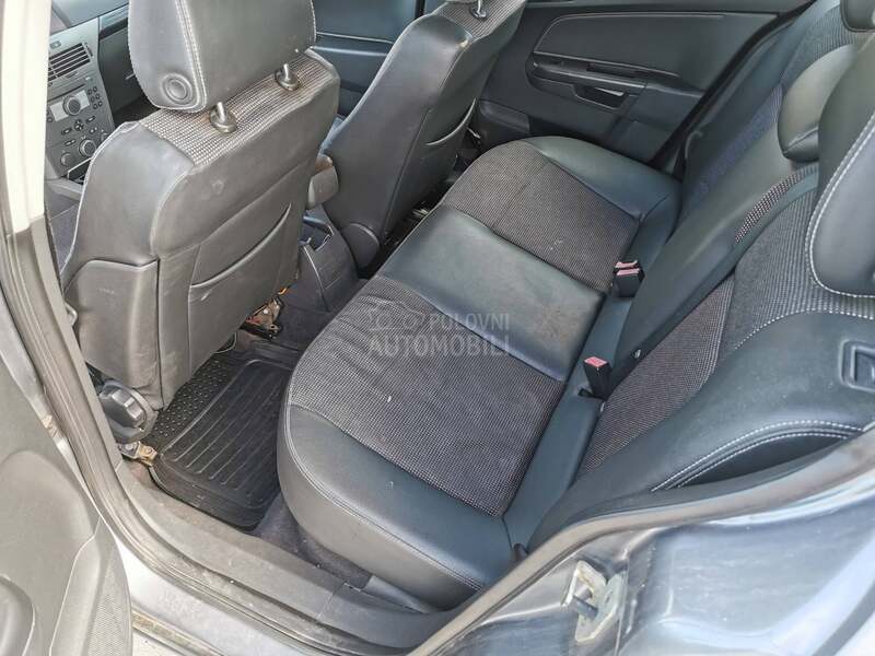 Opel Astra H 1.9 cdti Sport/Cosmo