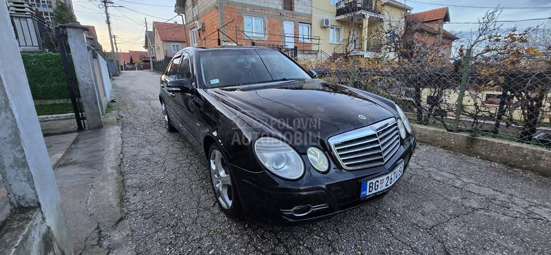 Mercedes Benz E 200 w211