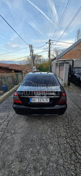 Mercedes Benz E 200 w211