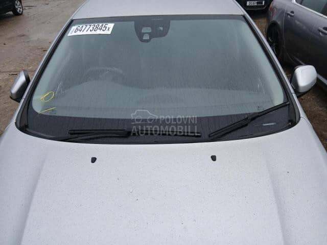 Volvo S60 D5204T3 2012. god. -  kompletan auto u delovima