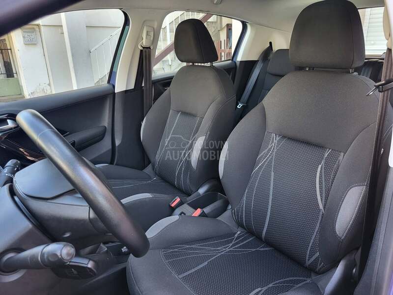 Peugeot 208 1.4hdi