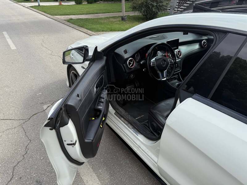 Mercedes Benz CLA 250 2.0 TFSI