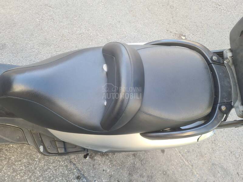 Piaggio x9