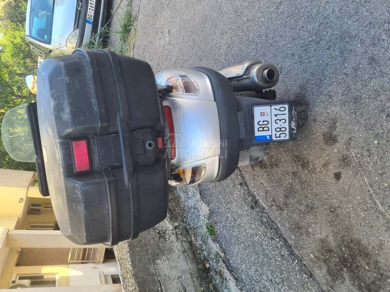 Piaggio x9