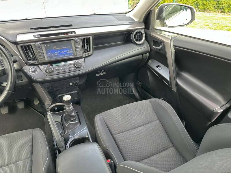 Toyota RAV 4 2.0 D4-D Dynamic 2WD