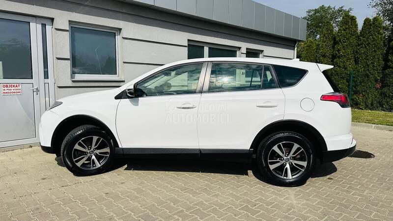 Toyota RAV 4 2.0 D4-D Dynamic 2WD