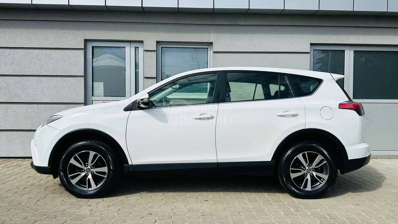Toyota RAV 4 2.0 D4-D Dynamic 2WD