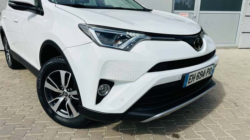 Toyota RAV 4 2.0 D4-D Dynamic 2WD
