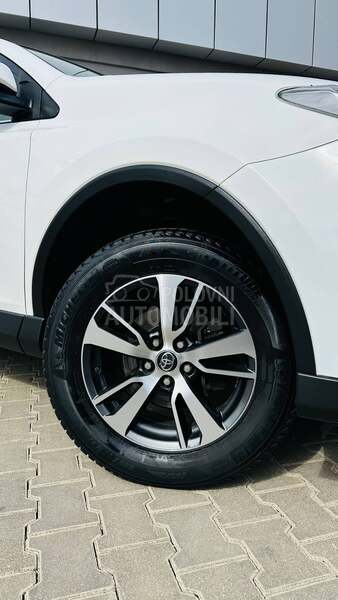 Toyota RAV 4 2.0 D4-D Dynamic 2WD