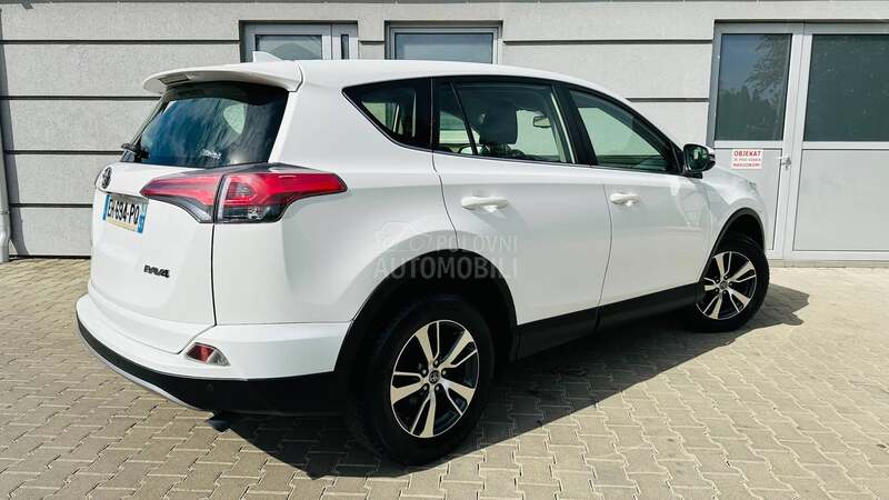 Toyota RAV 4 2.0 D4-D Dynamic 2WD