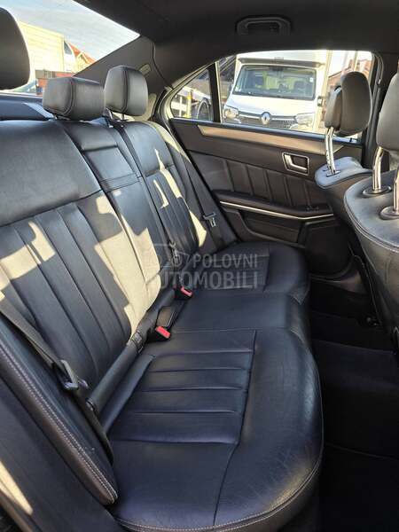 Mercedes Benz E 220 vredi videti