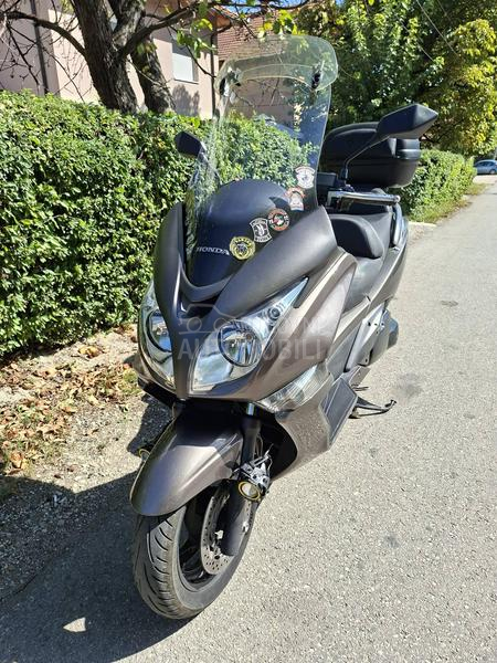Honda silver wing T400